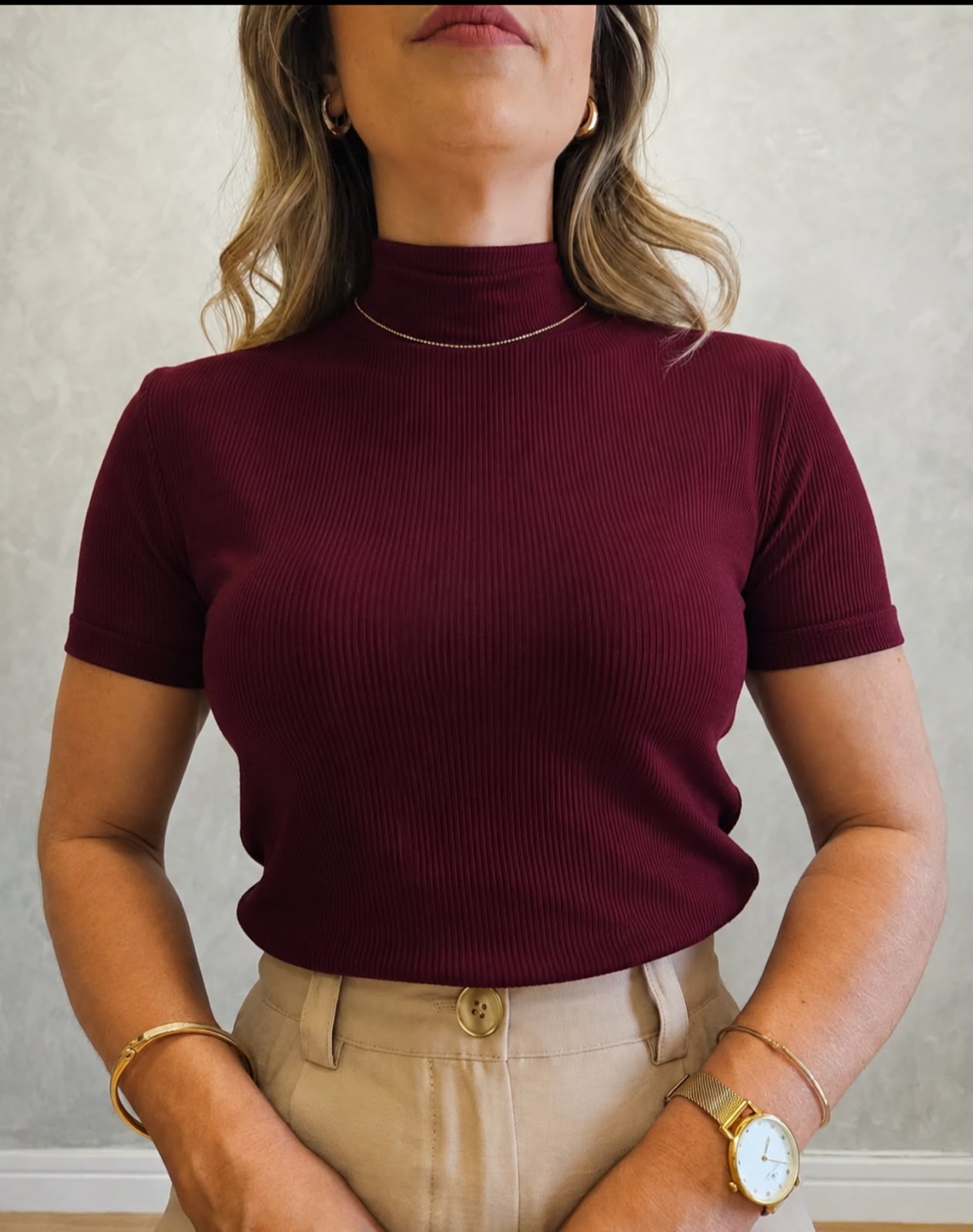 Blusa em malha canelada Garrafinha Bordo