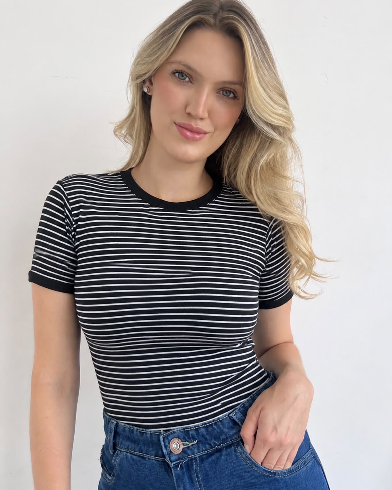 Blusa de malha Listrada Preta
