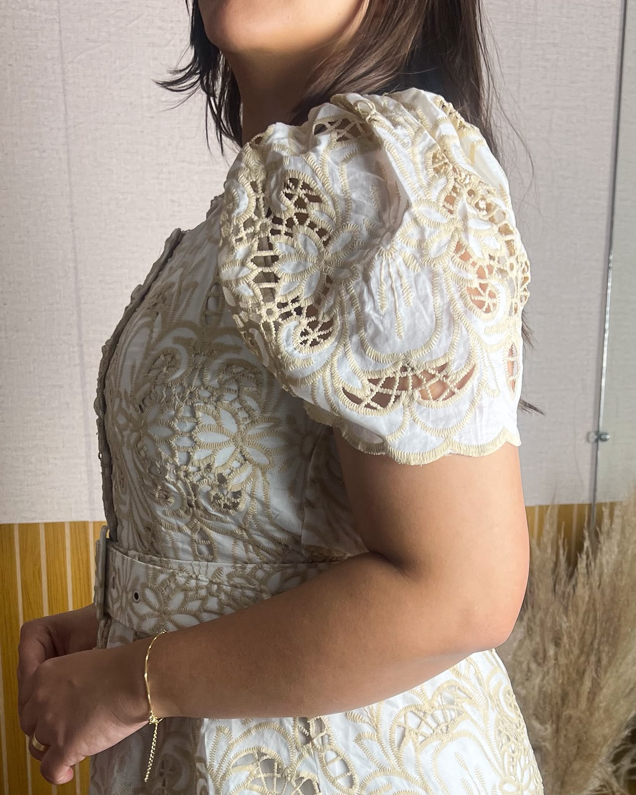Vestido Midi Lese com Cinto Branco