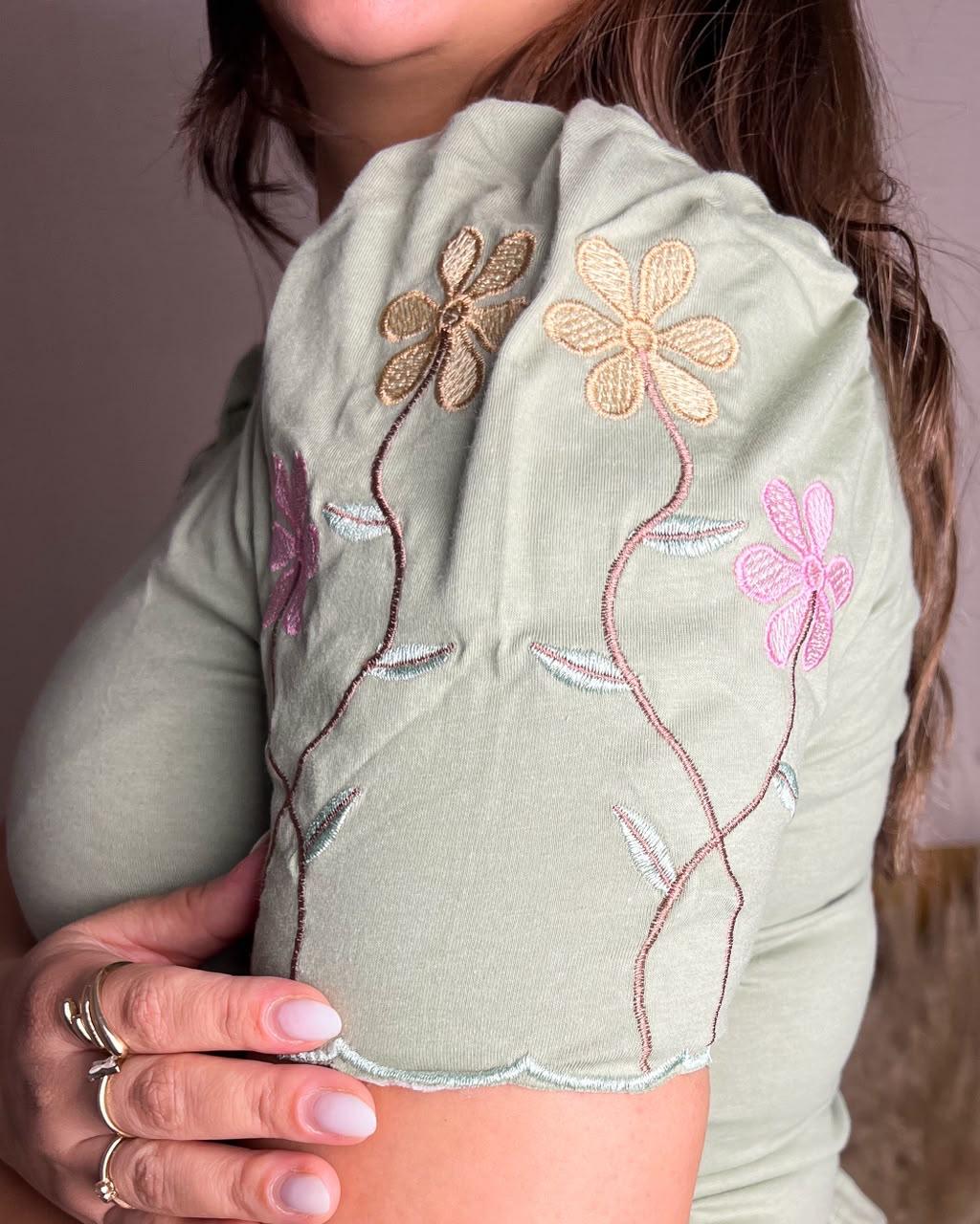 Blusa em Malha Com bordado Verde