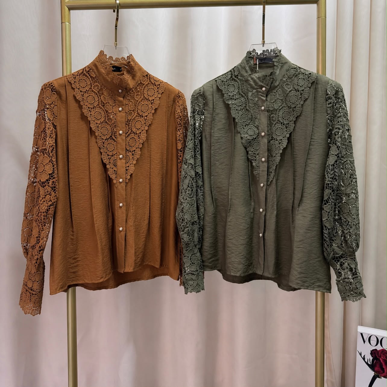 Camisa Luxo com Renda Marrom