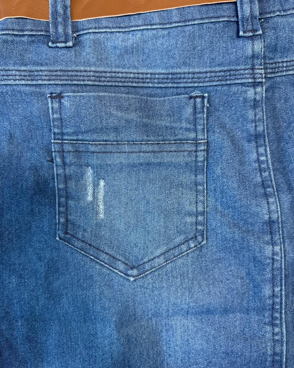 Saia Jeans com Cinto Marrom