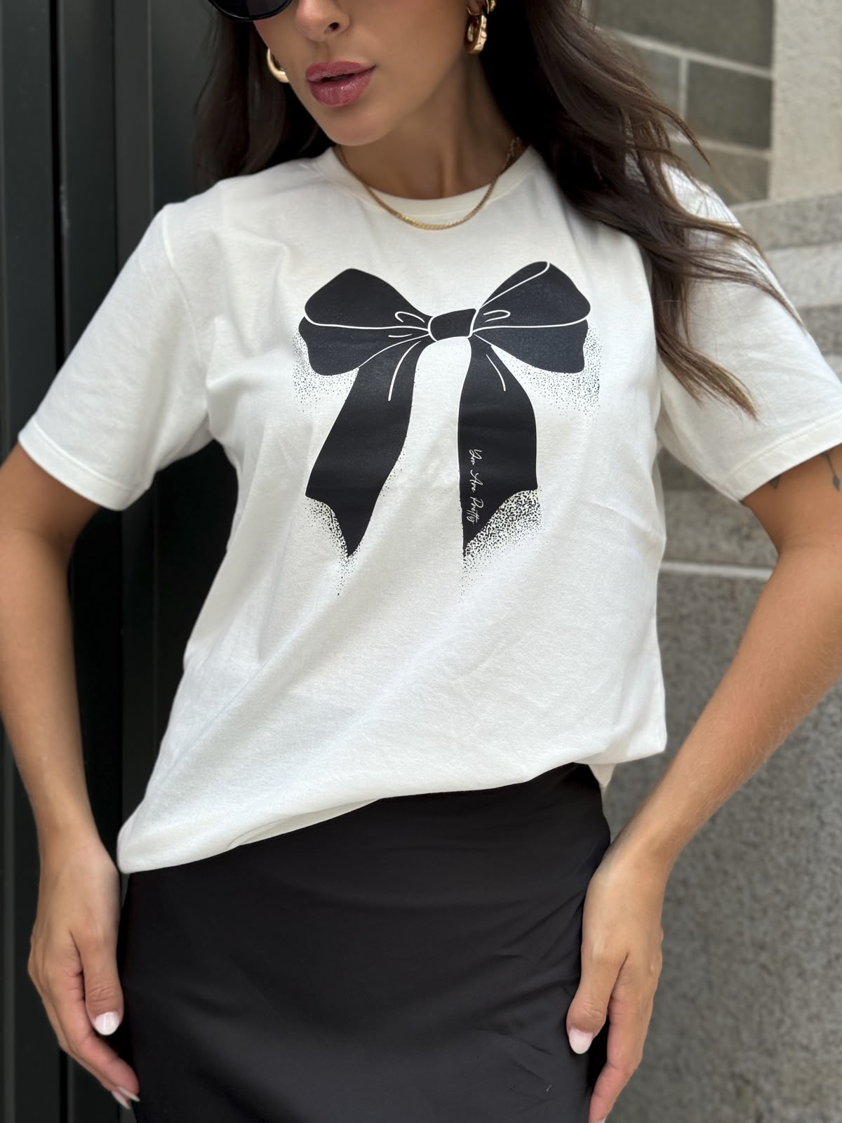 Off White com Laço preto