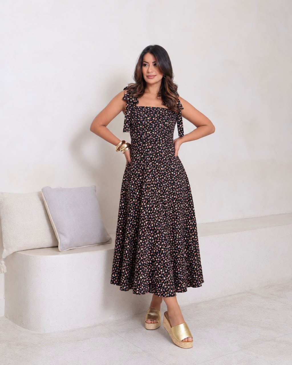 Vestido Midi laço no ombro Preto