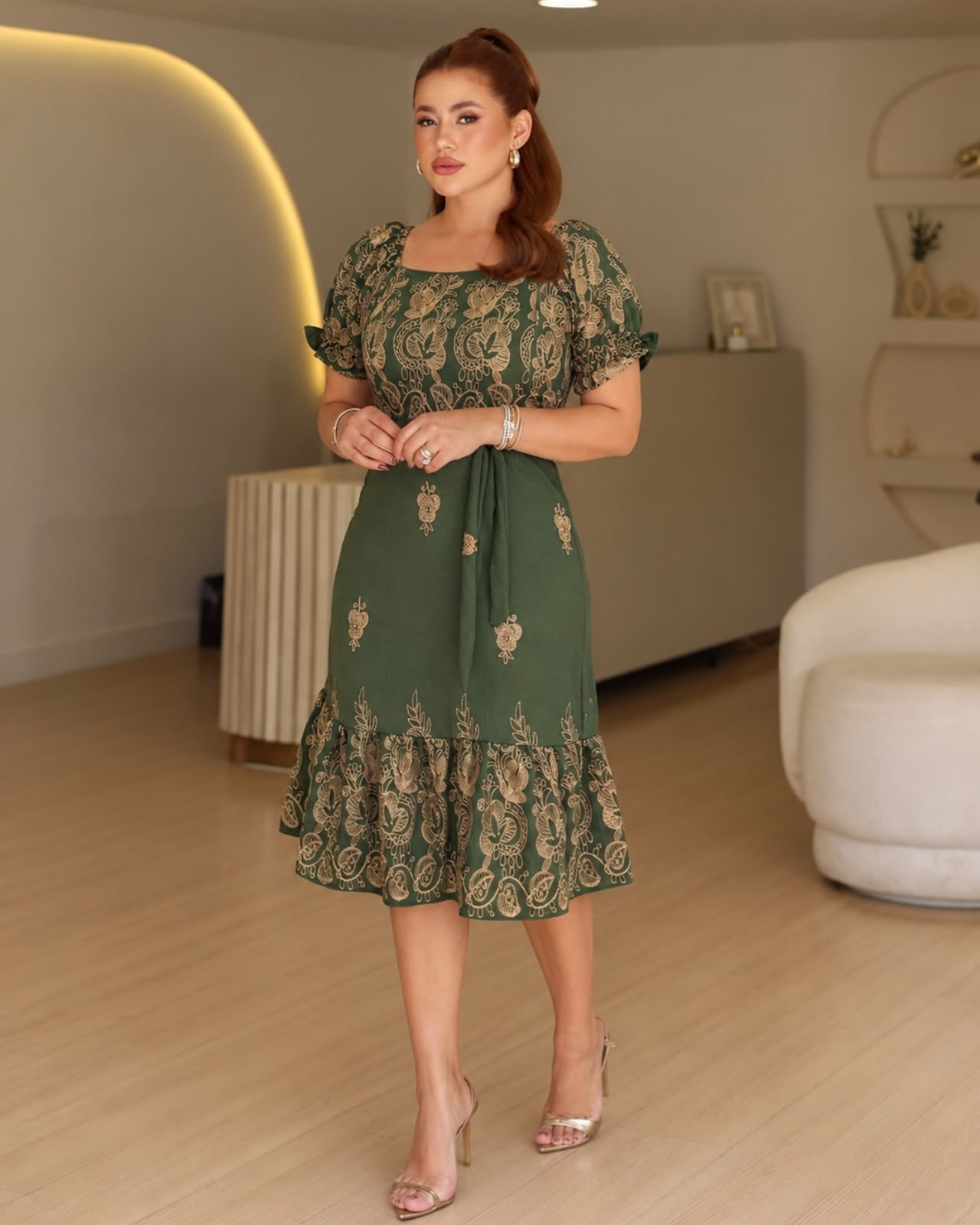 Vestido Bordado com Laço Verde Militar