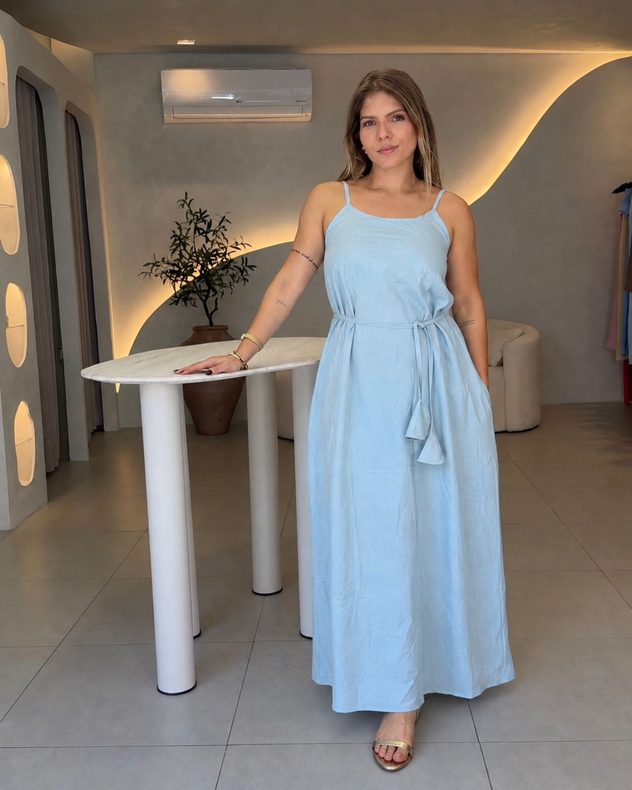 Vestido longo de alça com bolso Azul