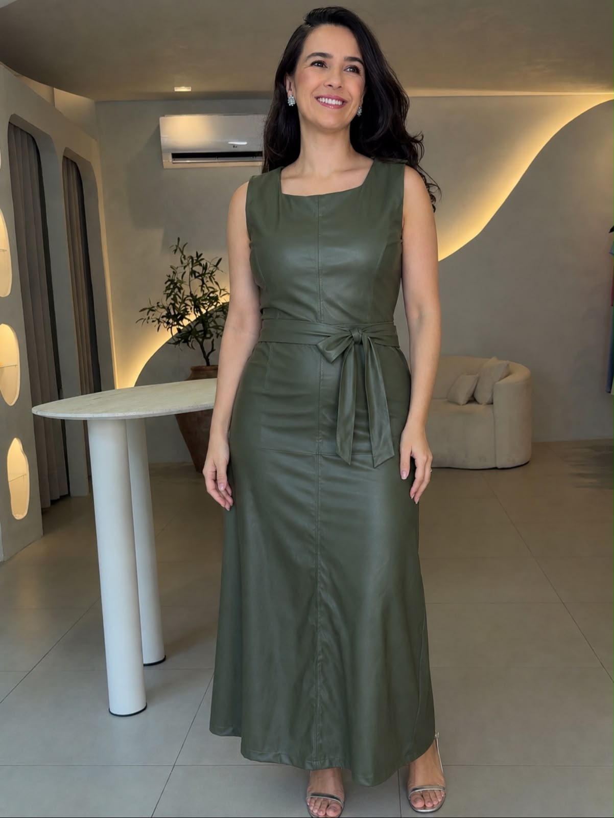 Vestido longo Courino manga Regata Verde Militar