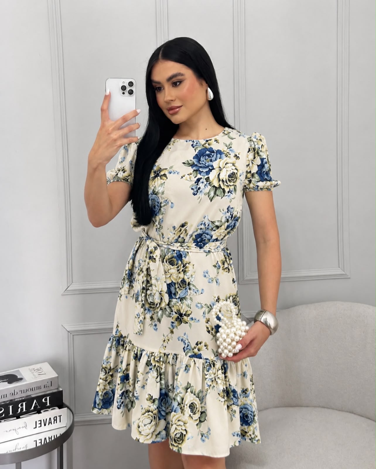Bege com Flor Azul